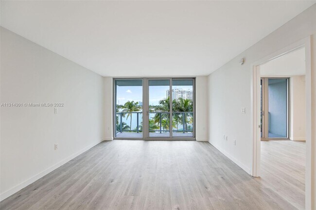 Foto del edificio - 1500 Bay Rd