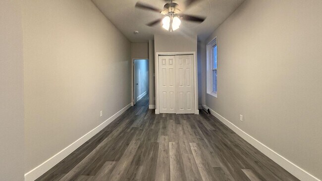 Foto del edificio - 3BR 1,5 bath $ 1600