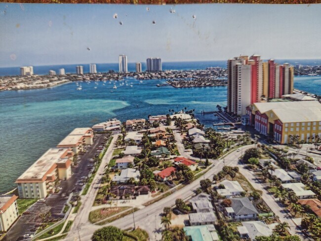 Foto del edificio - 225 E 29th Ct