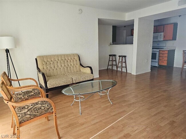Foto del edificio - 7885 W Flamingo Rd