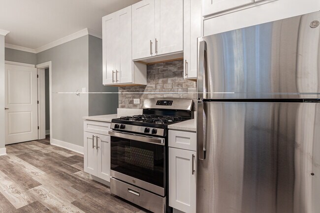 Foto del edificio - 2127 W Giddings St