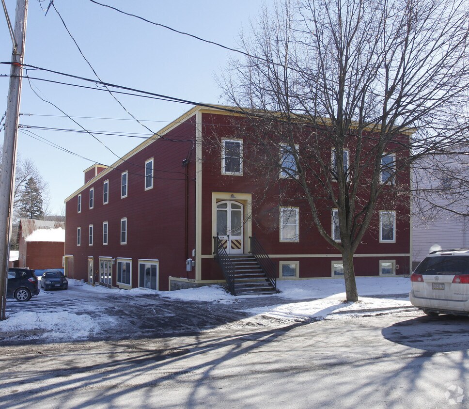 5 Railroad Ave, Cooperstown, NY 13326 Apartments in Cooperstown, NY