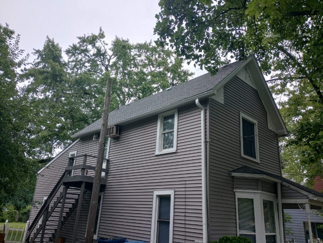 Building Photo - 220 Hoffman St