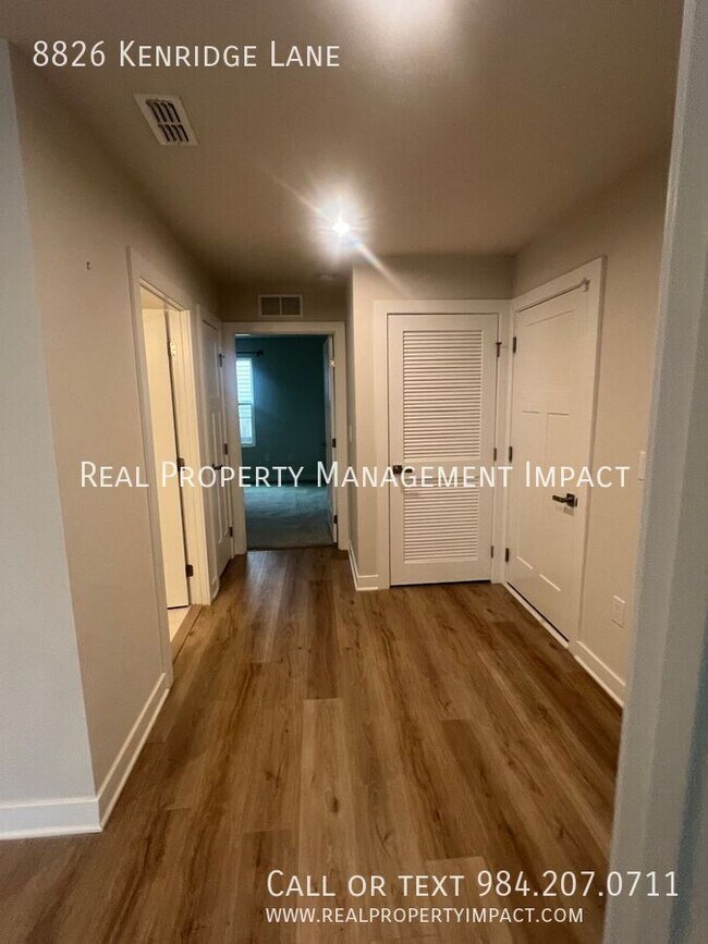 Foto del edificio - 8826 Kenridge Ln