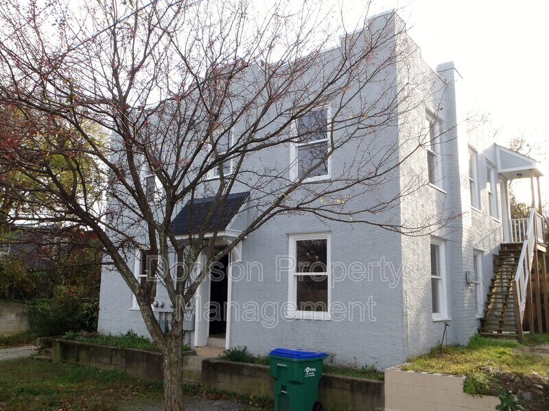 Primary Photo - 2915 E Leigh St
