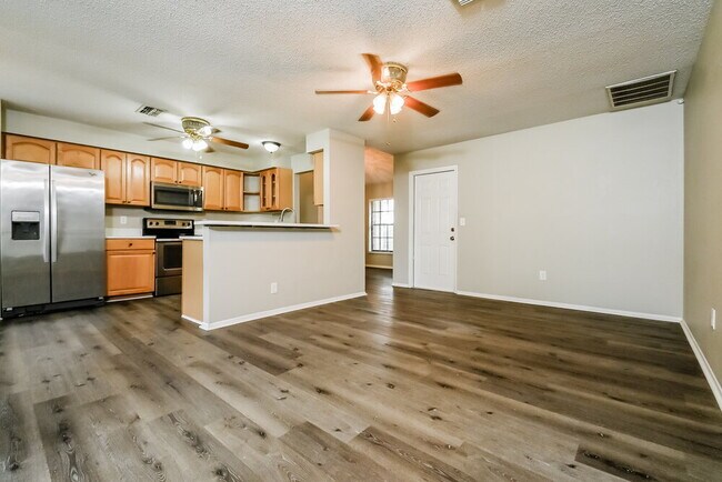 Foto del edificio - 10119 Deepbrook Dr