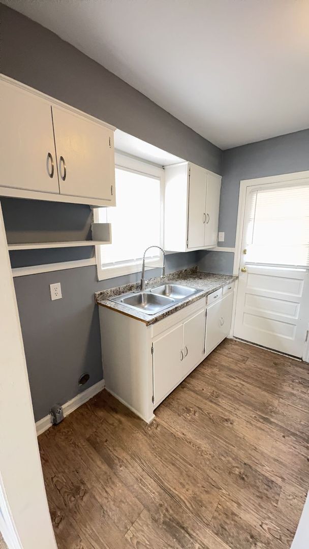 Building Photo - Fully Rehabbed 2 Bedroom 1 Bath | Berclair...