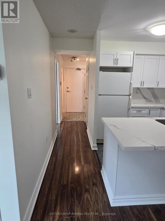 Building Photo - 109 Front St E