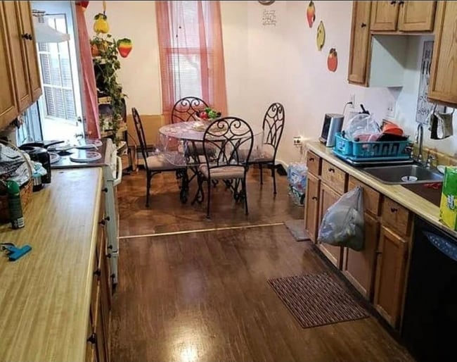 Building Photo - 226 Guilford St