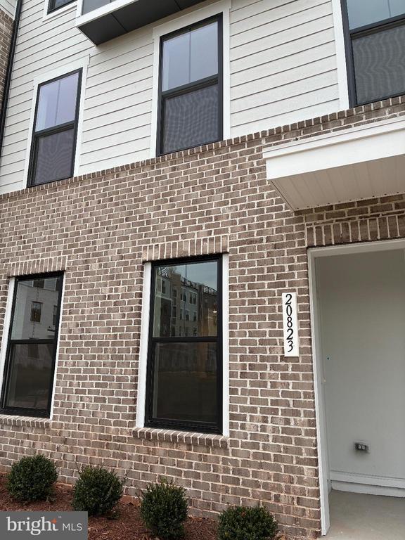 Building Photo - 20823 Cloongee Ter