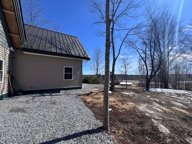 Building Photo - Meadow Woods