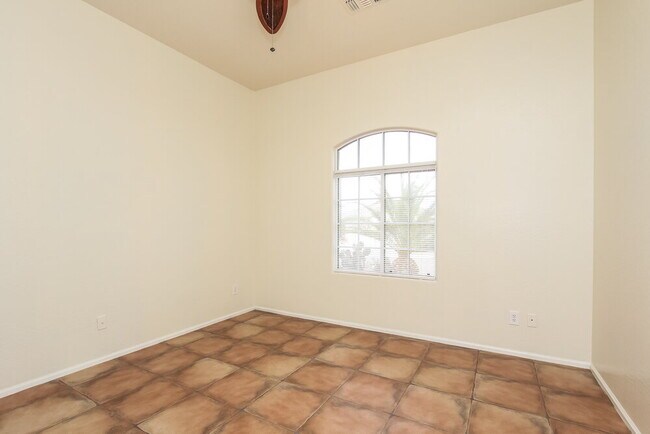 Building Photo - 10597 W Melinda Ln