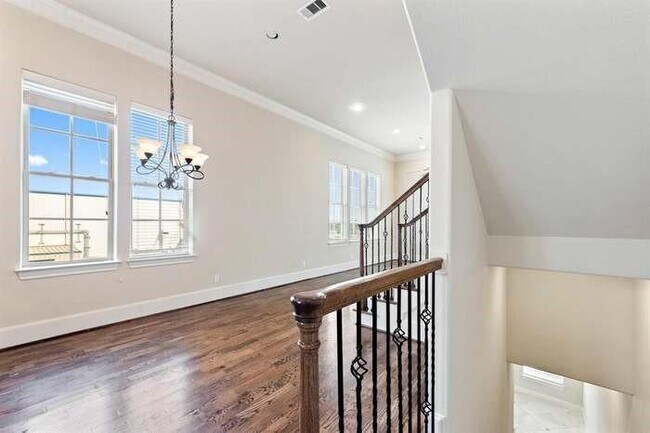 Foto del edificio - 2057 Fannin Station N