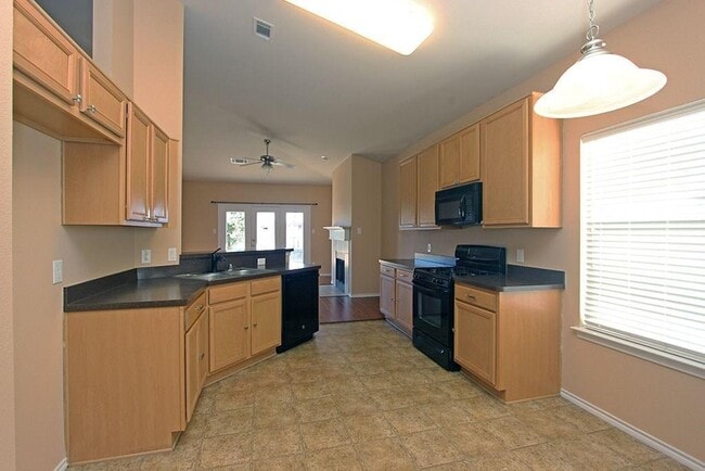 Building Photo - 2917 St John's Dr