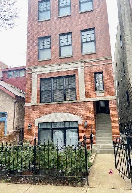 Building Photo - 939 W Montana St