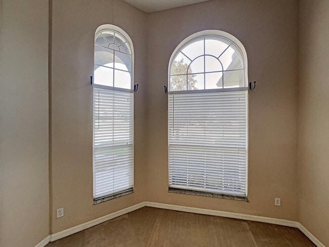 Building Photo - 3465 Bromfield Dr