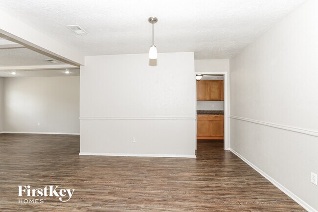 Building Photo - 22519 Rockgate Dr