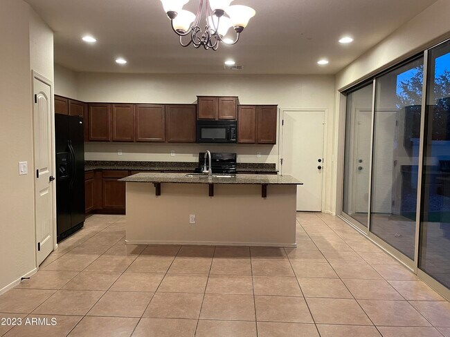 Building Photo - 4693 E Wildhorse Dr