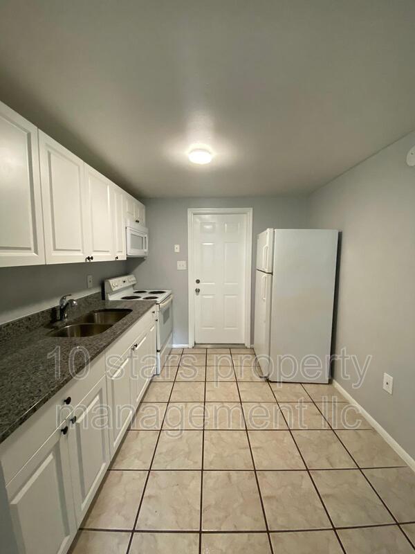 Building Photo - 9409 Grandfield Rd