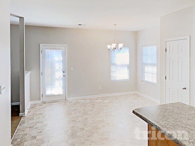 Foto del edificio - 413 Stoney Run Dr