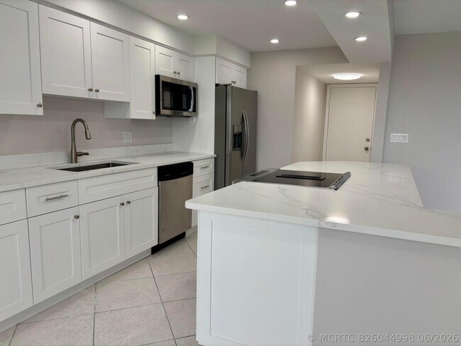 Foto del edificio - 4280 Galt Ocean Dr