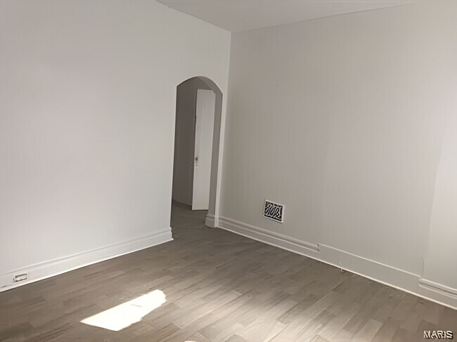 Foto del edificio - 4845 Carter Ave