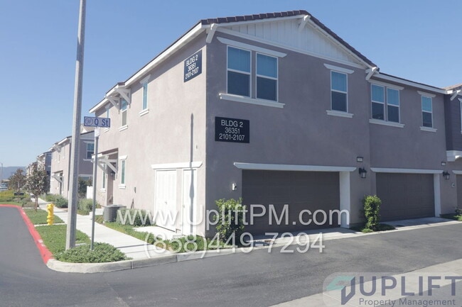 Building Photo - 36351 Elizabeth Ln