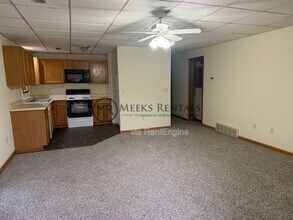 Building Photo - 264 Tackett Branch Rd