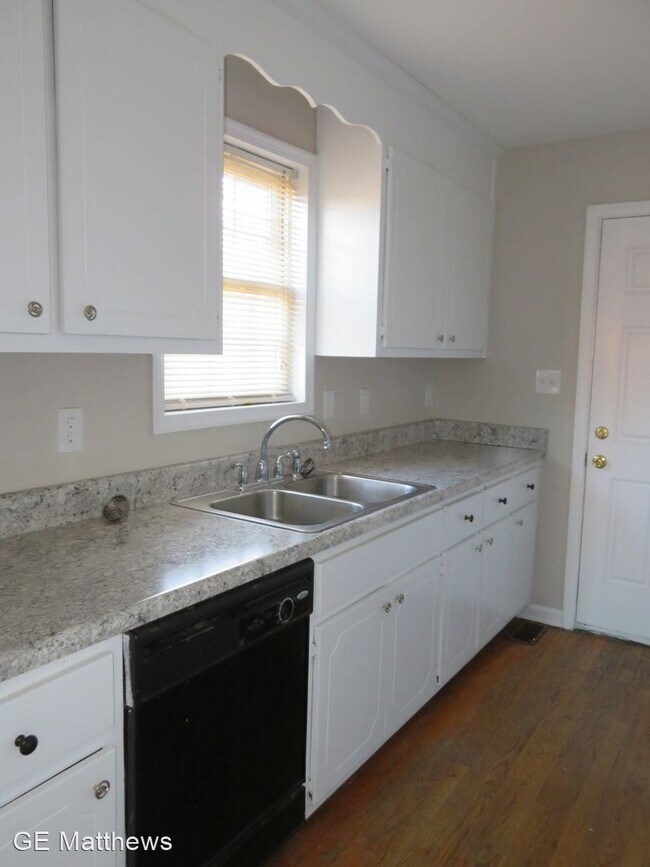 Building Photo - 3 br, 2 bath House - 635 S. West Street