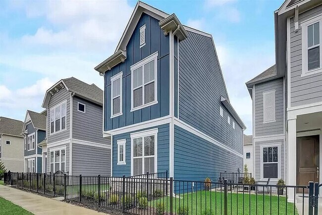 Building Photo - 3512 Tolworth Ln