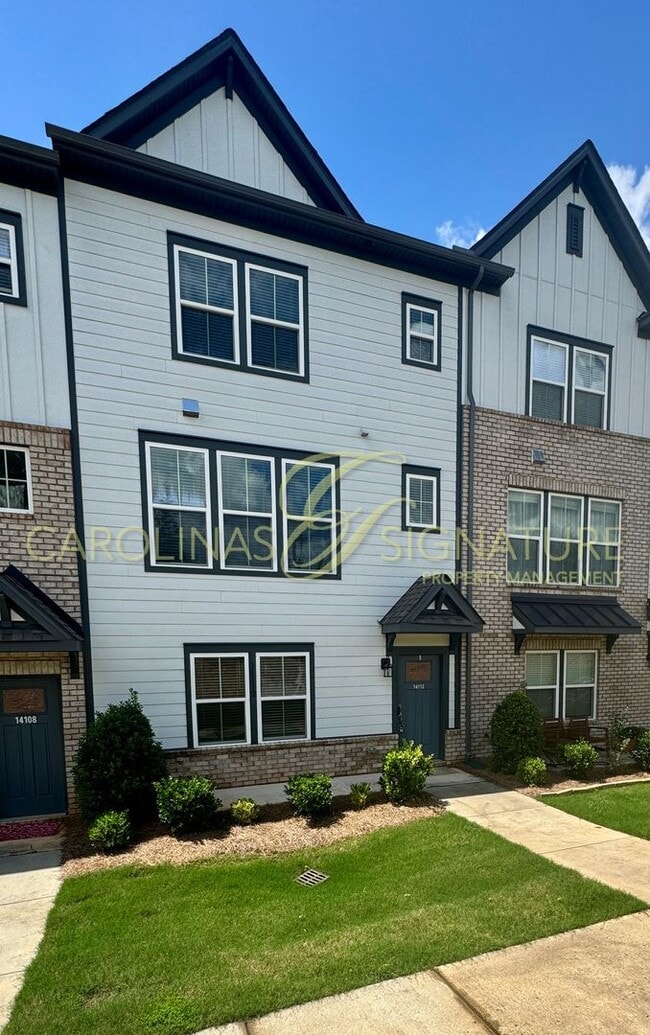 Building Photo - 14112 Loyola Ridge Dr