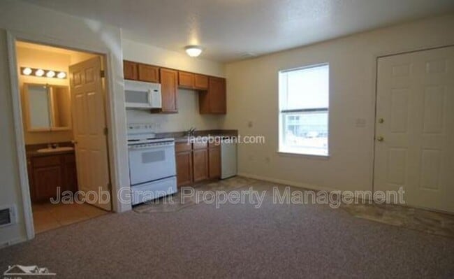 Building Photo - 1378 Curlew Dr