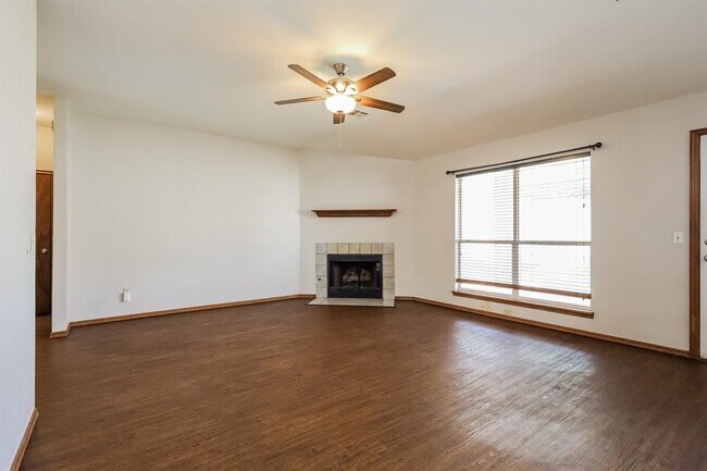 Foto del edificio - 1401 Nottoway Dr