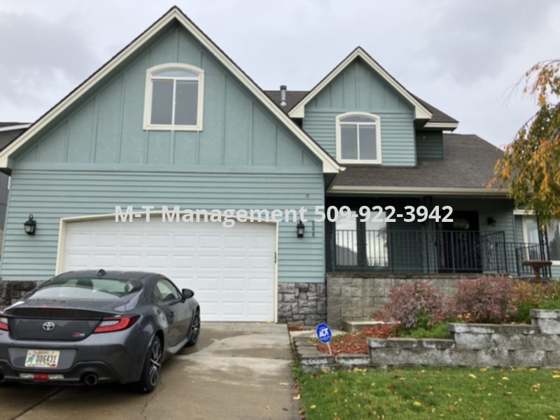 Primary Photo - Shelley Lake 3+ BR/3.5 bath house