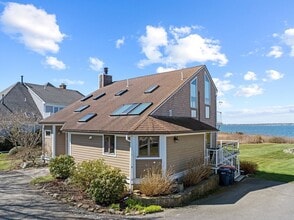Building Photo - 2 Windward Way