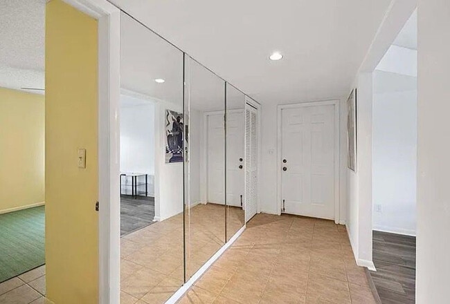 Foto del edificio - 209 Bobolink Way