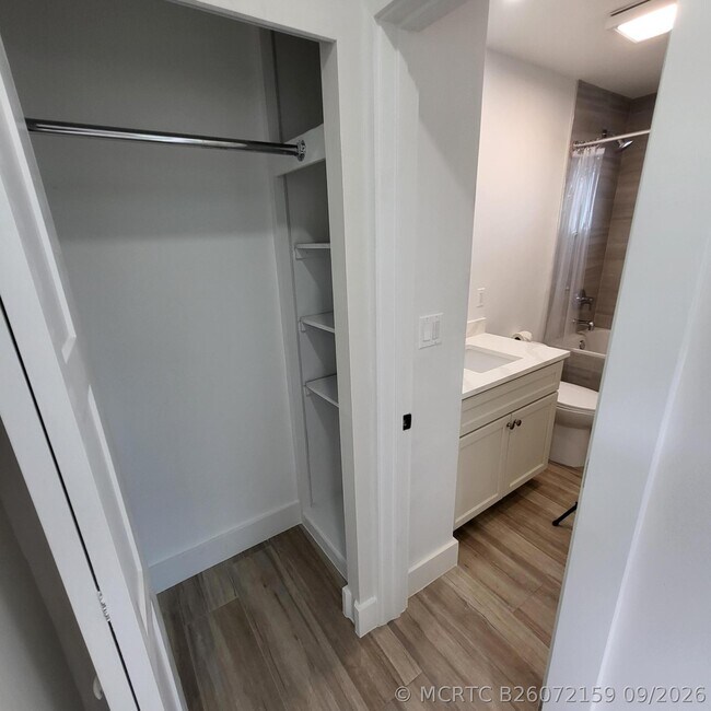 Foto del edificio - 809 NW 30th Ct