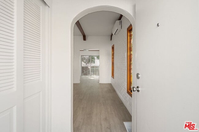 Foto del edificio - 8900 Guthrie Ave