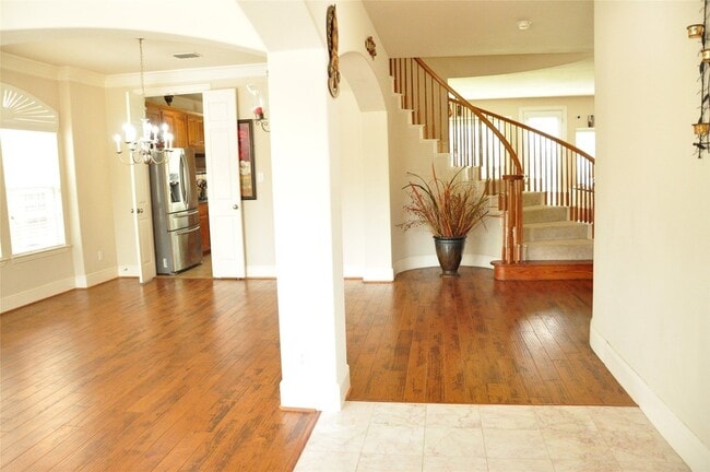 Building Photo - 1312 Valley Vista Dr