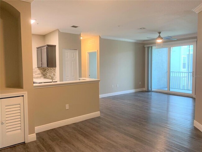 Building Photo - 5617 Legacy Crescent Pl