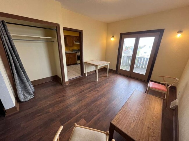 Photo - 131 Stamm Ave Apartment