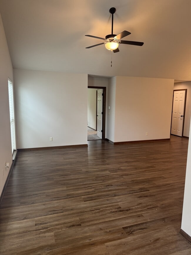 Building Photo - 6355 S 7th Pl