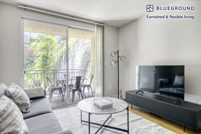 Foto del edificio - 1050 Ingraham St