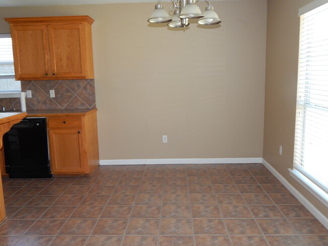 Building Photo - 12383 Mimosa Dr
