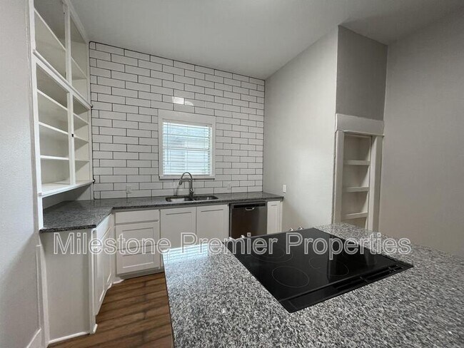 Foto del edificio - 721 W Monterey St