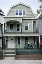 Building Photo - 203 3rd St