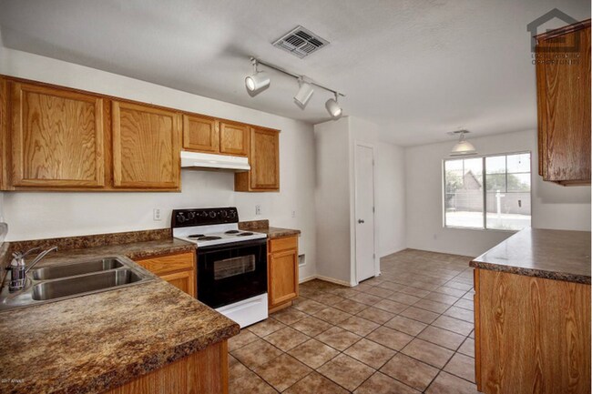 Foto del edificio - 3Bed/2Bath House in Buckeye! Move-In Ready on 08/06/2026!