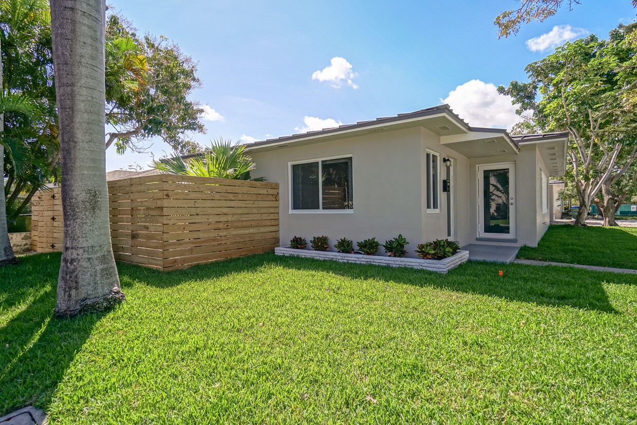 Foto principal - 1718 NE 7th St
