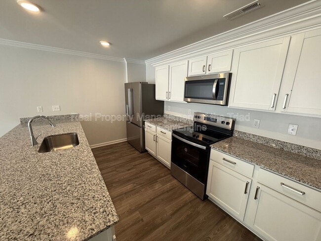 Building Photo - 108 Span Ln