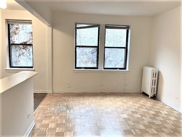 Foto del edificio - 644 W Wrightwood Ave